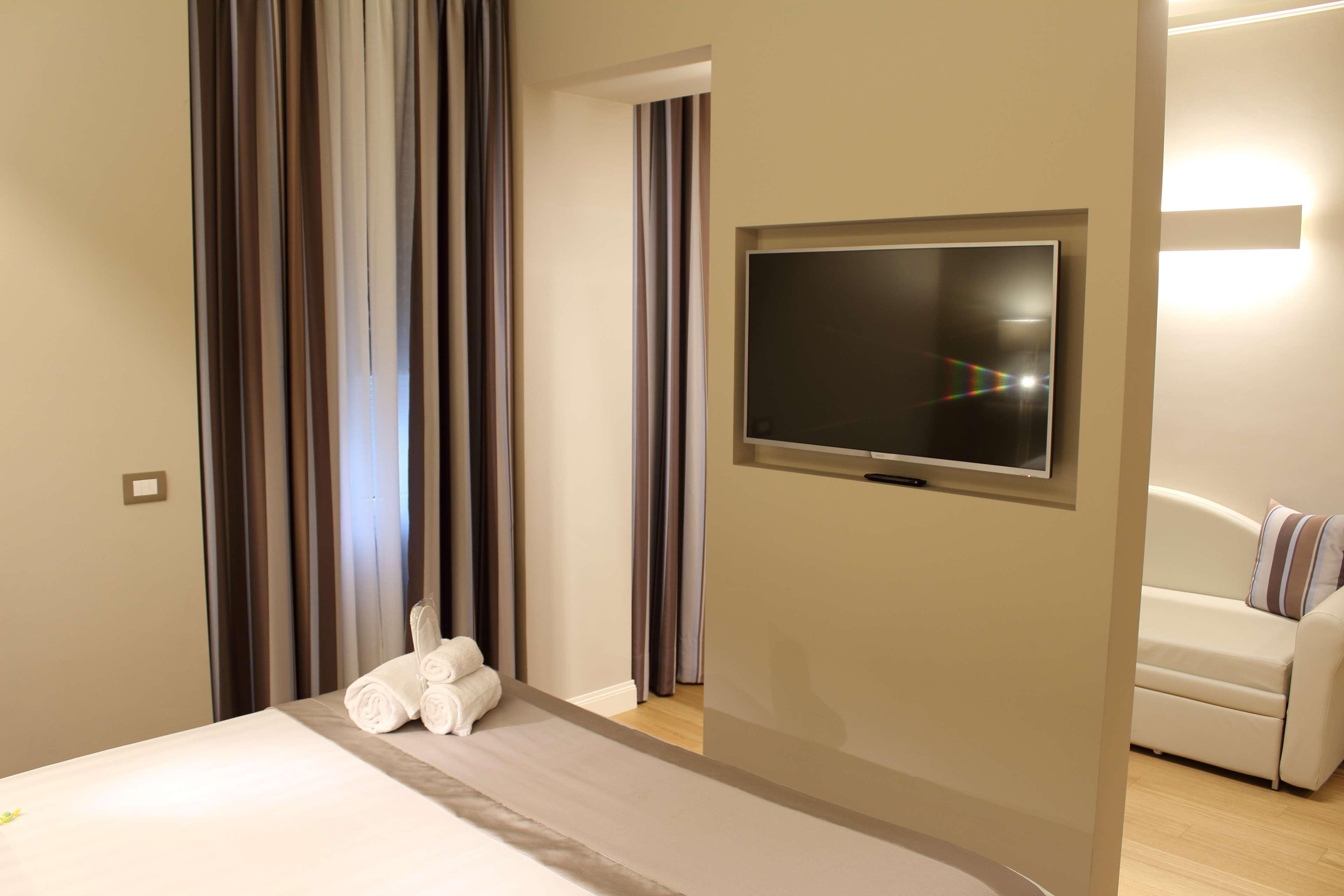 Best Western Hotel Moderno Verdi Генуя Экстерьер фото
