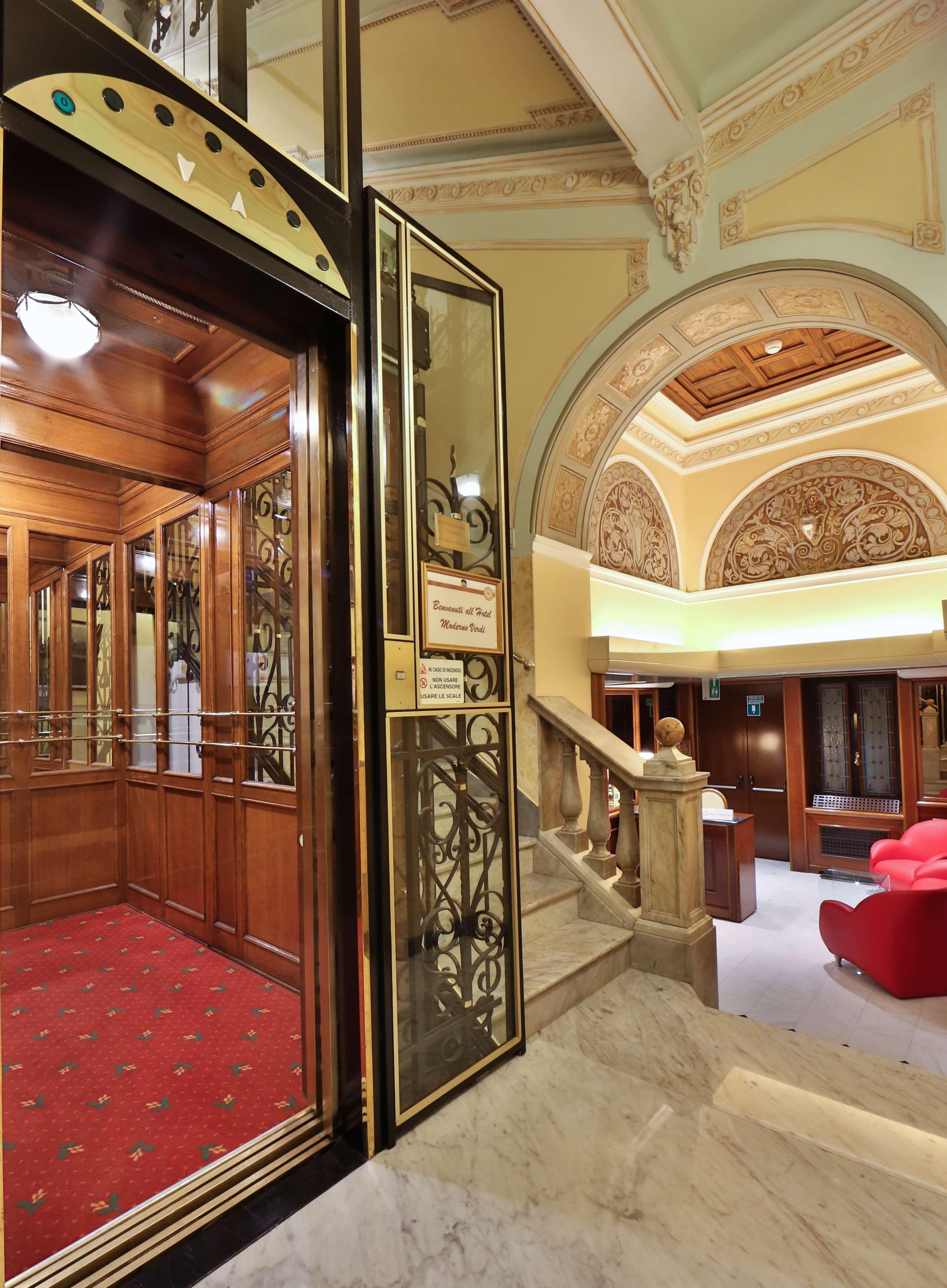 Best Western Hotel Moderno Verdi Генуя Экстерьер фото